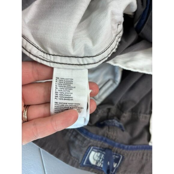 The North Face men's 40 regular lot of 2 hiking cargo shorts 12" inseam outdoors - Picture 8 of 8